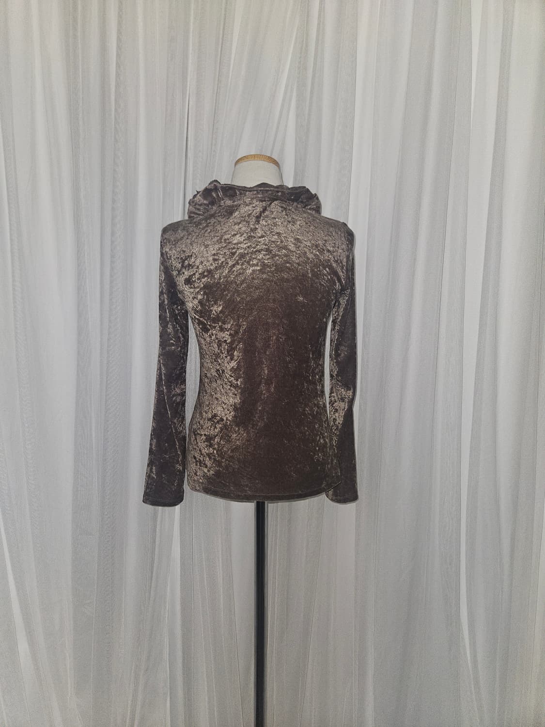 indivi 카키브라운 레이스 벨벳 오네갸루 블라우스 상품이미지2