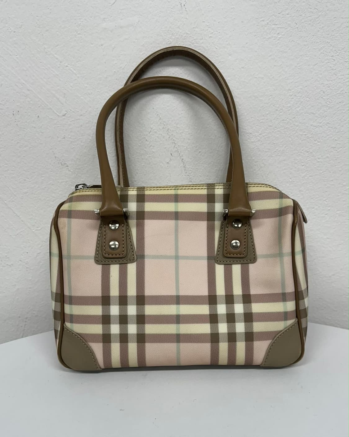 버버리 베이지 핑크 체크 미니 보스톤 토트백 상품이미지5