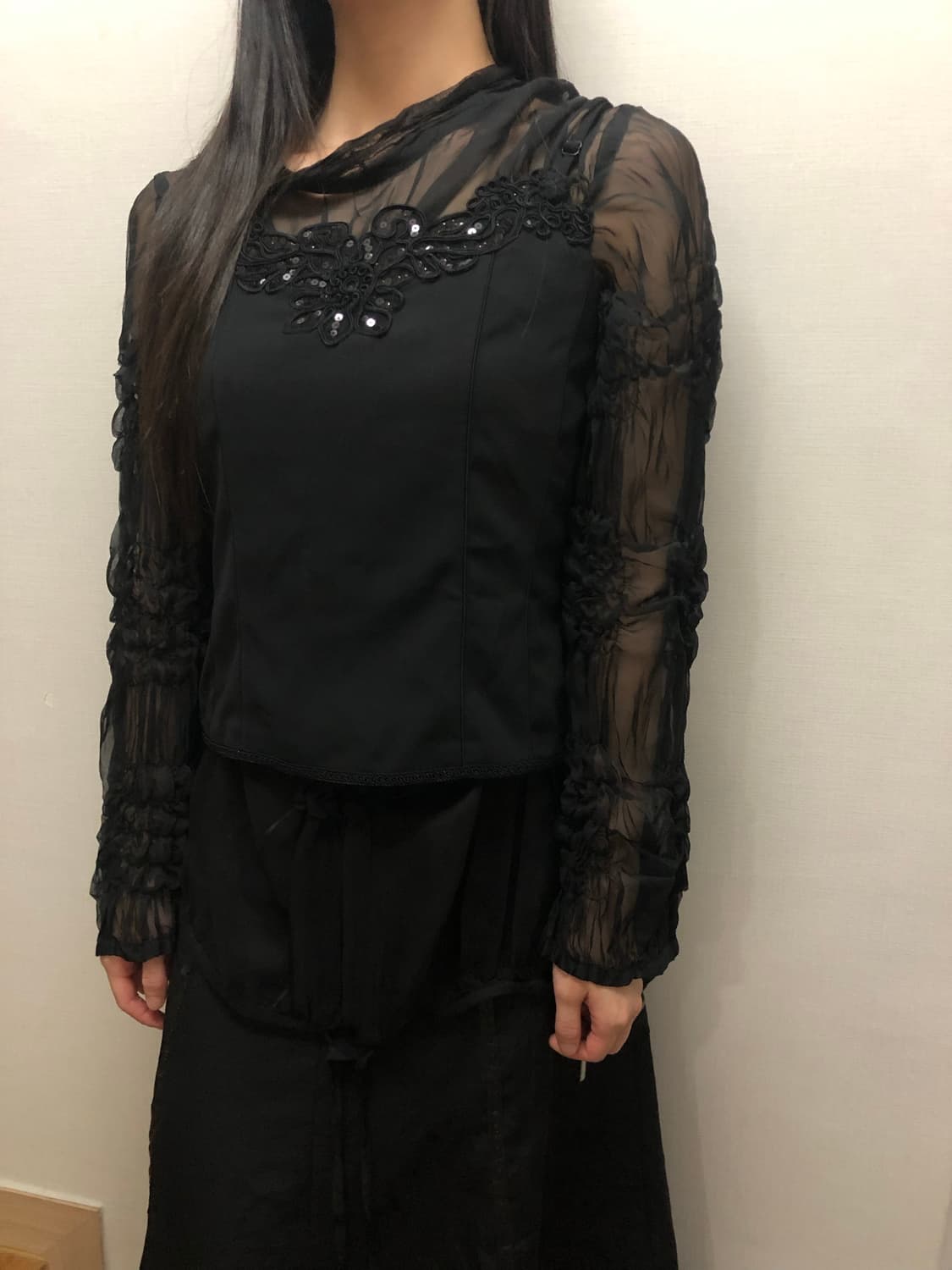 빈티지 블랙 큐빅 슬리브리스 상품이미지3