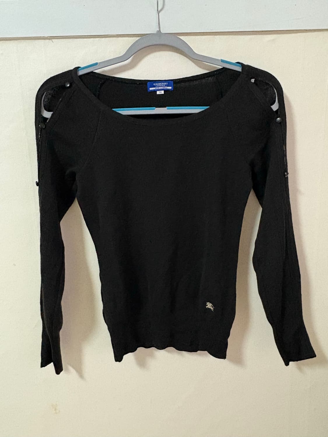 버버리 블루라벨 니트 상품이미지1