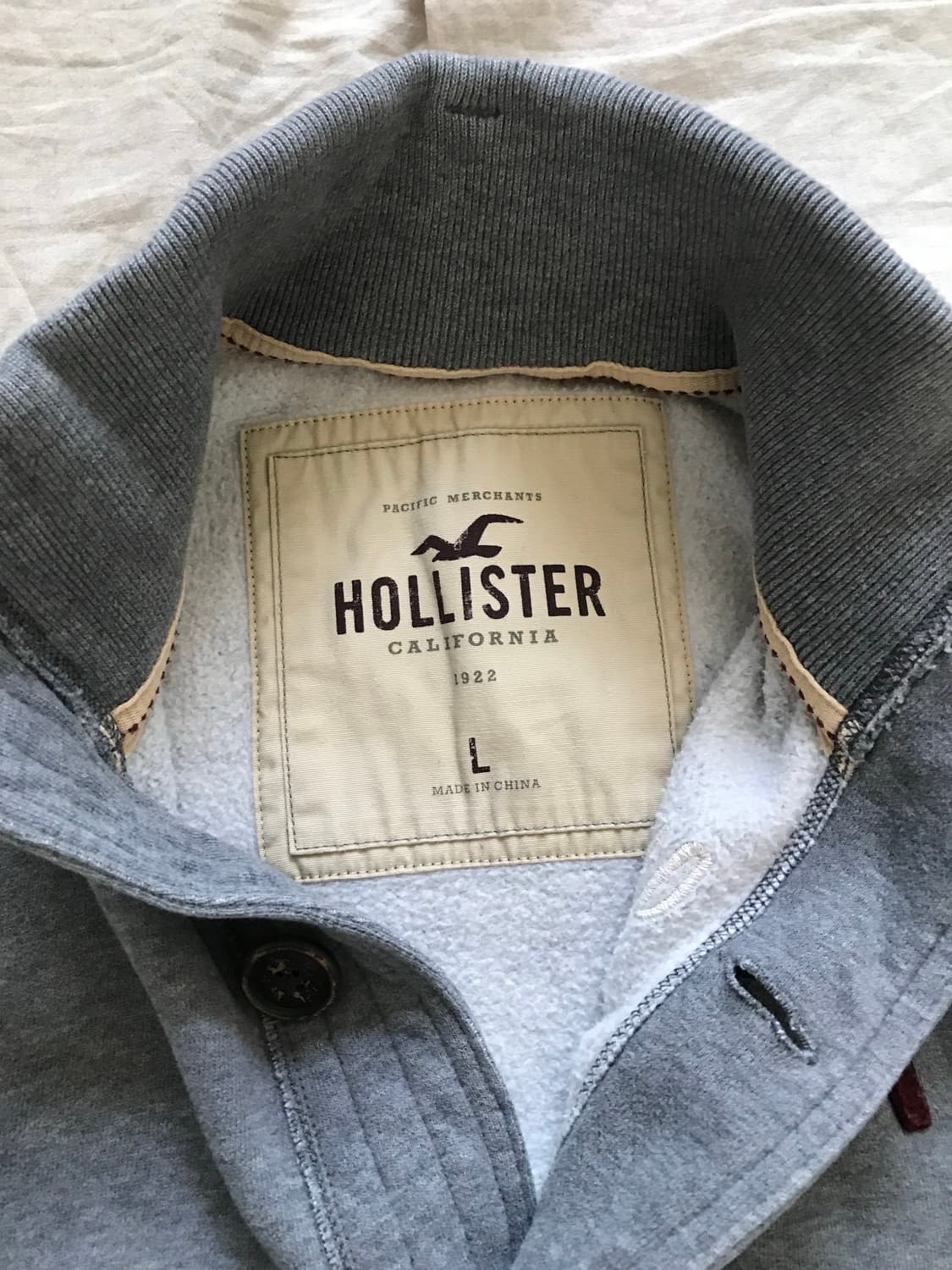 홀리스터 자수 로고 그레이 버튼 면집업 상품이미지7