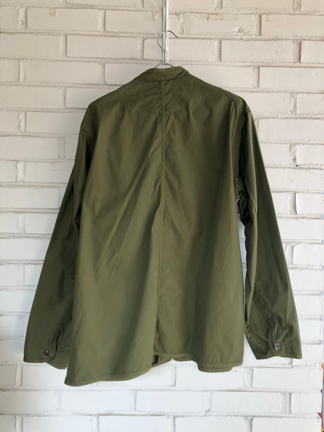 단톤 코튼 덕스탠드 카라 카키 자켓 상품이미지5