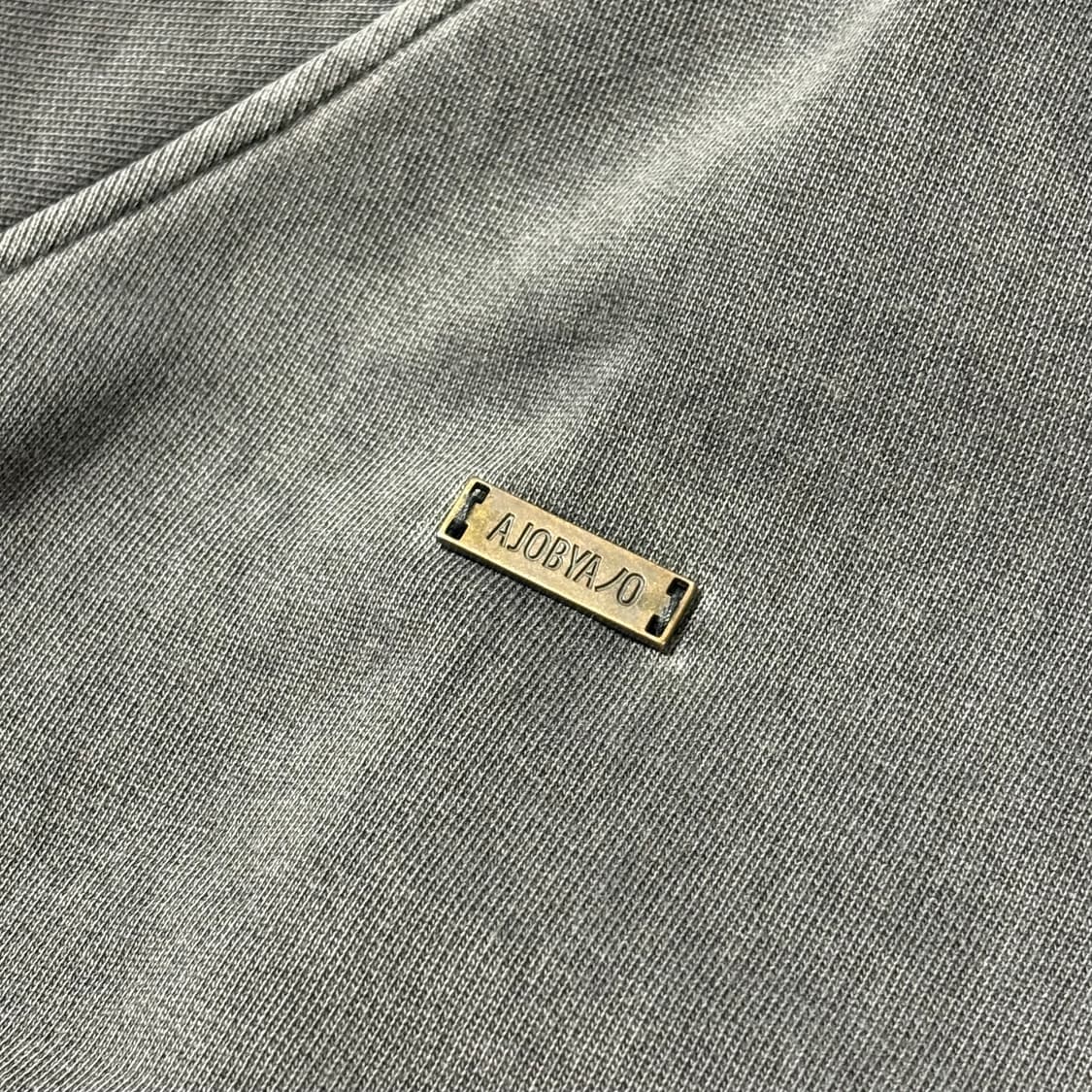 [L]. 단종된 아조바이아조 크롭 후드집업 [CHARCOAL] 상품이미지6