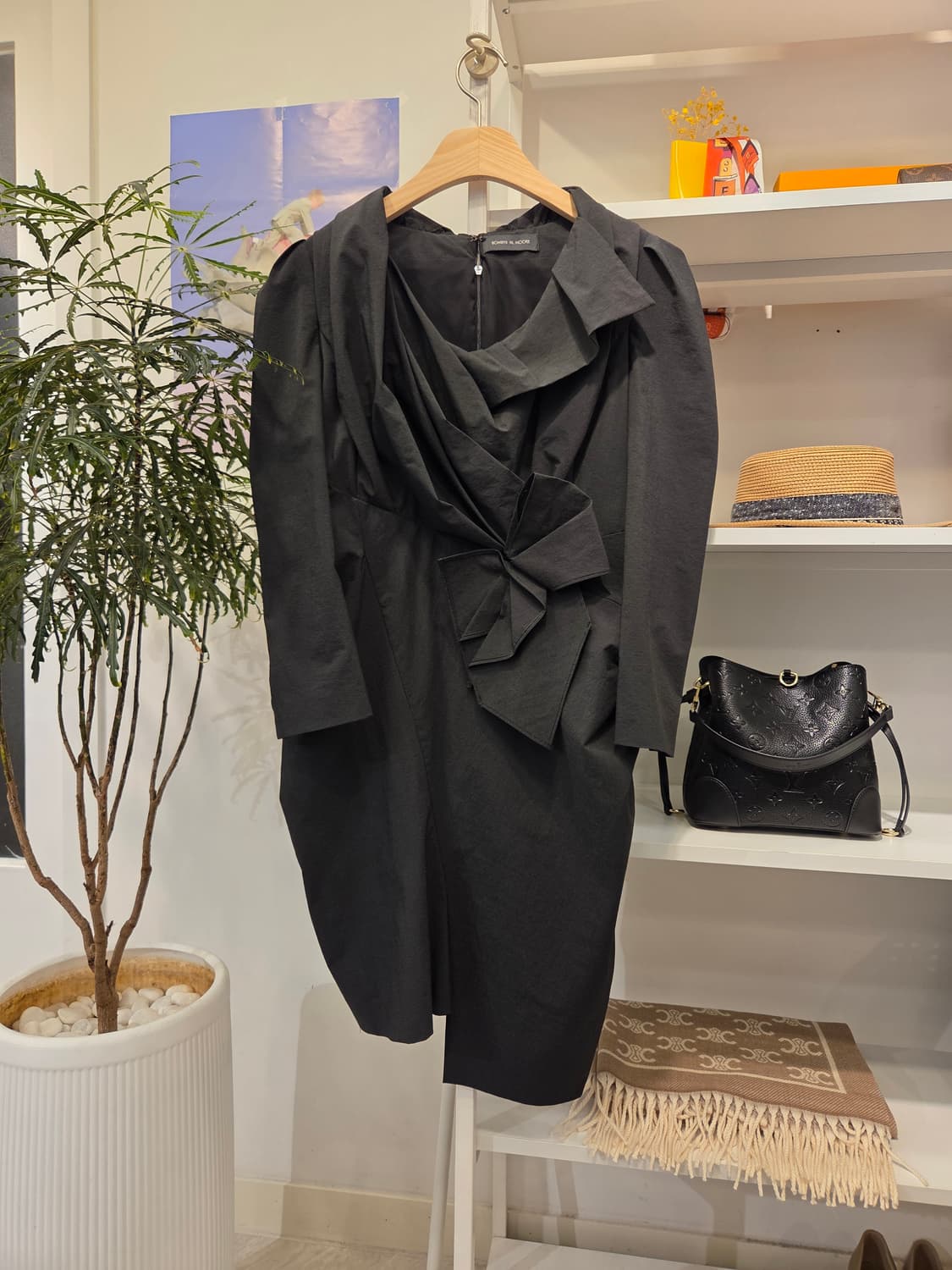 봄빅스엠무어 셔링 리본 원피스 상품이미지1