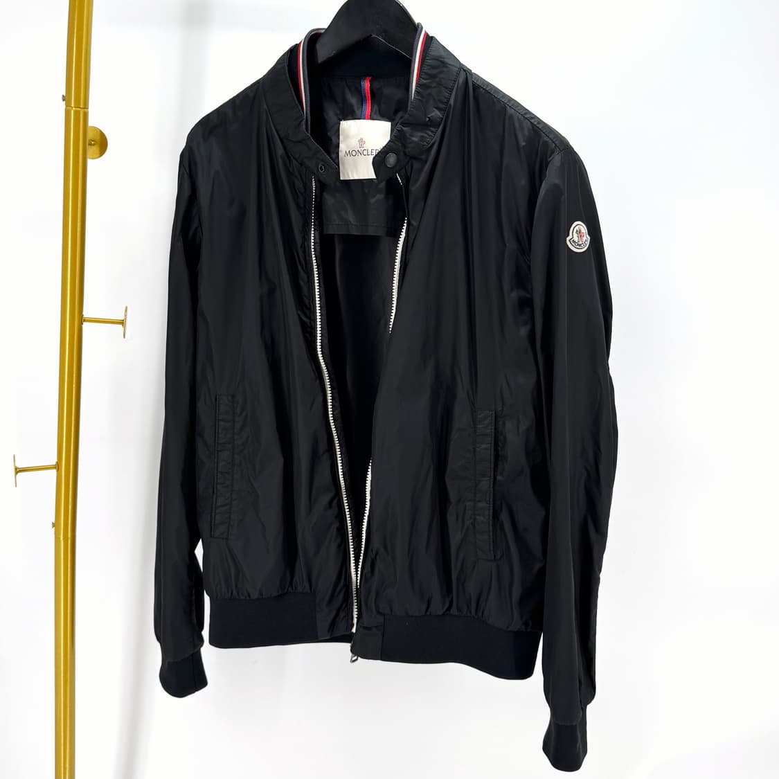 [4사이즈] 몽클레어 바람막이 집업 자켓 블랙 상품이미지2