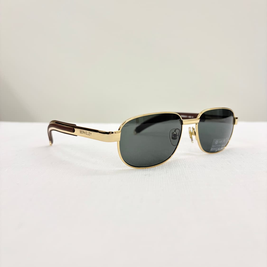 BERKELEY 골드 스퀘어 선글라스 상품이미지3