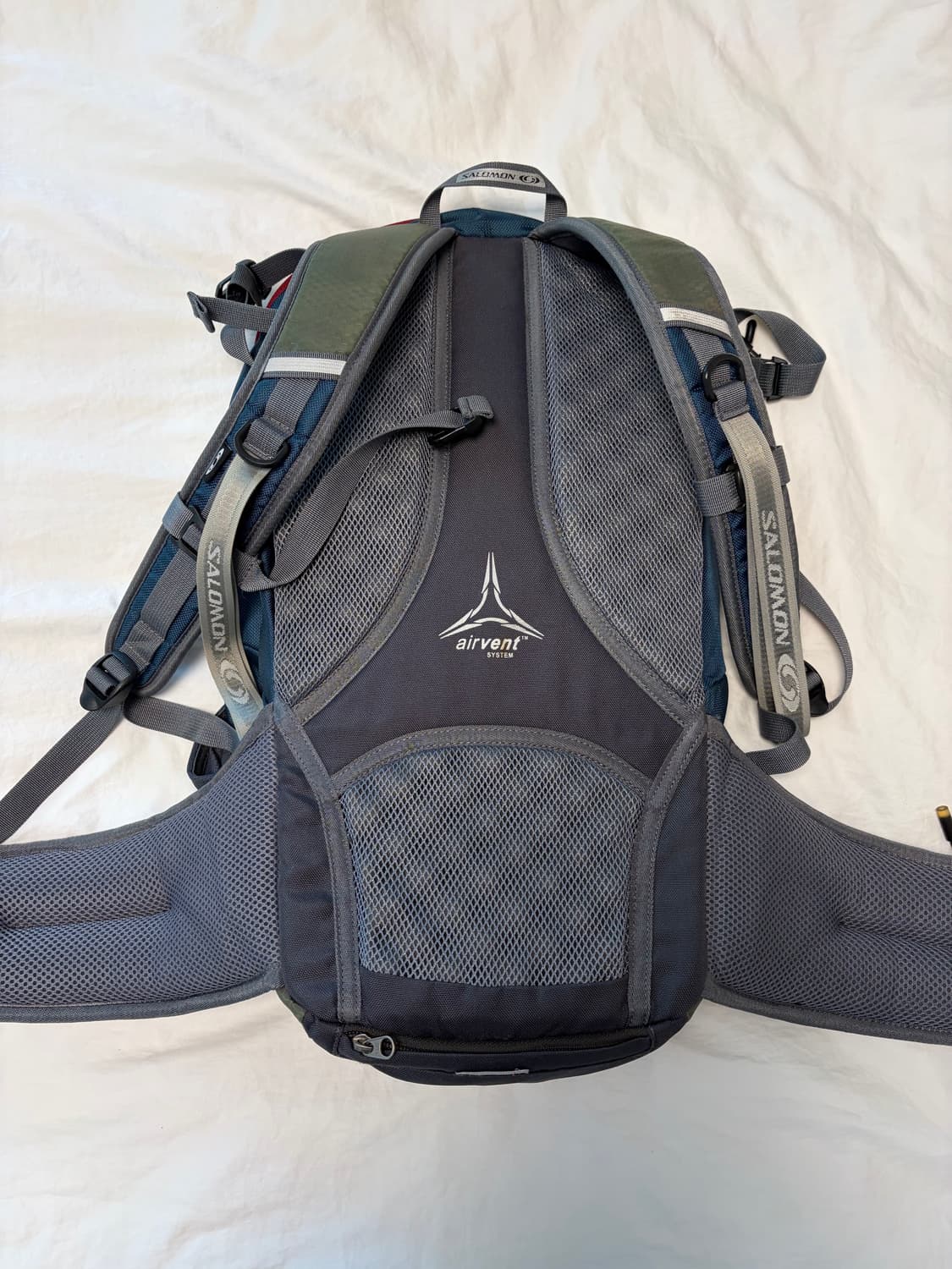 살로몬 등산가방 30L 상품이미지2