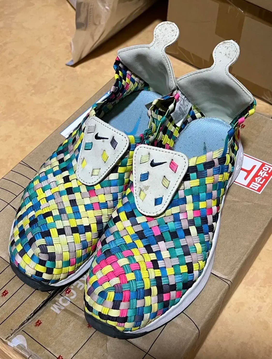 나이키 nike 에어 우븐 301 피스타치오 상품이미지1