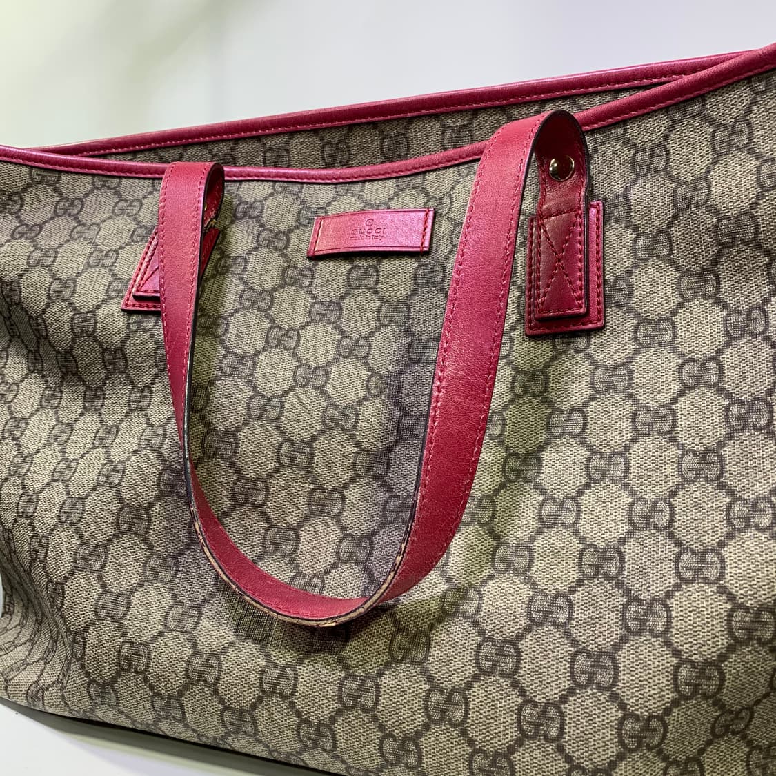 구찌 쇼퍼백 판매합니다  상품이미지2