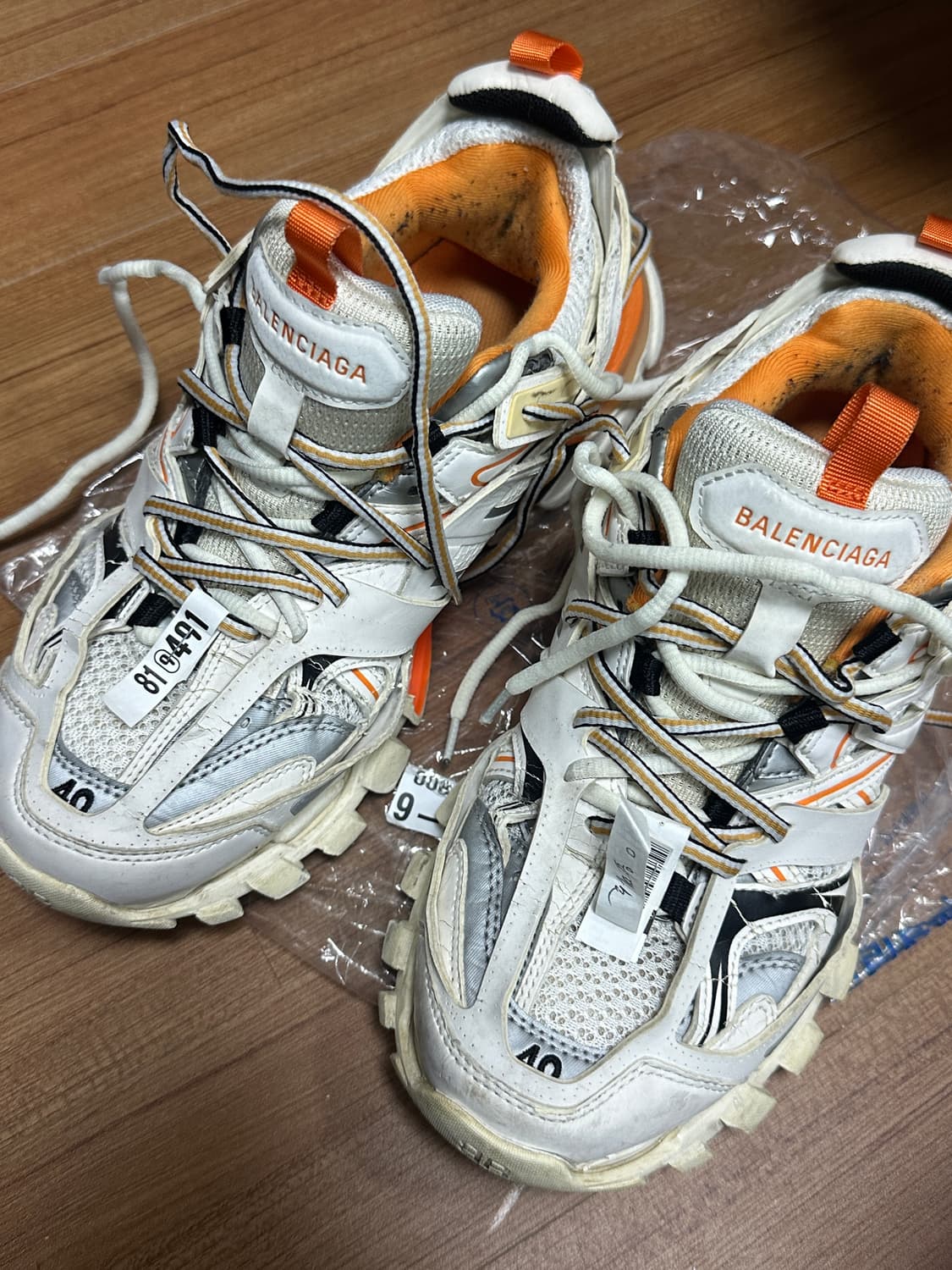 발렌시아가 트랙 스니커즈 흰주 40사이즈 260 상품이미지3