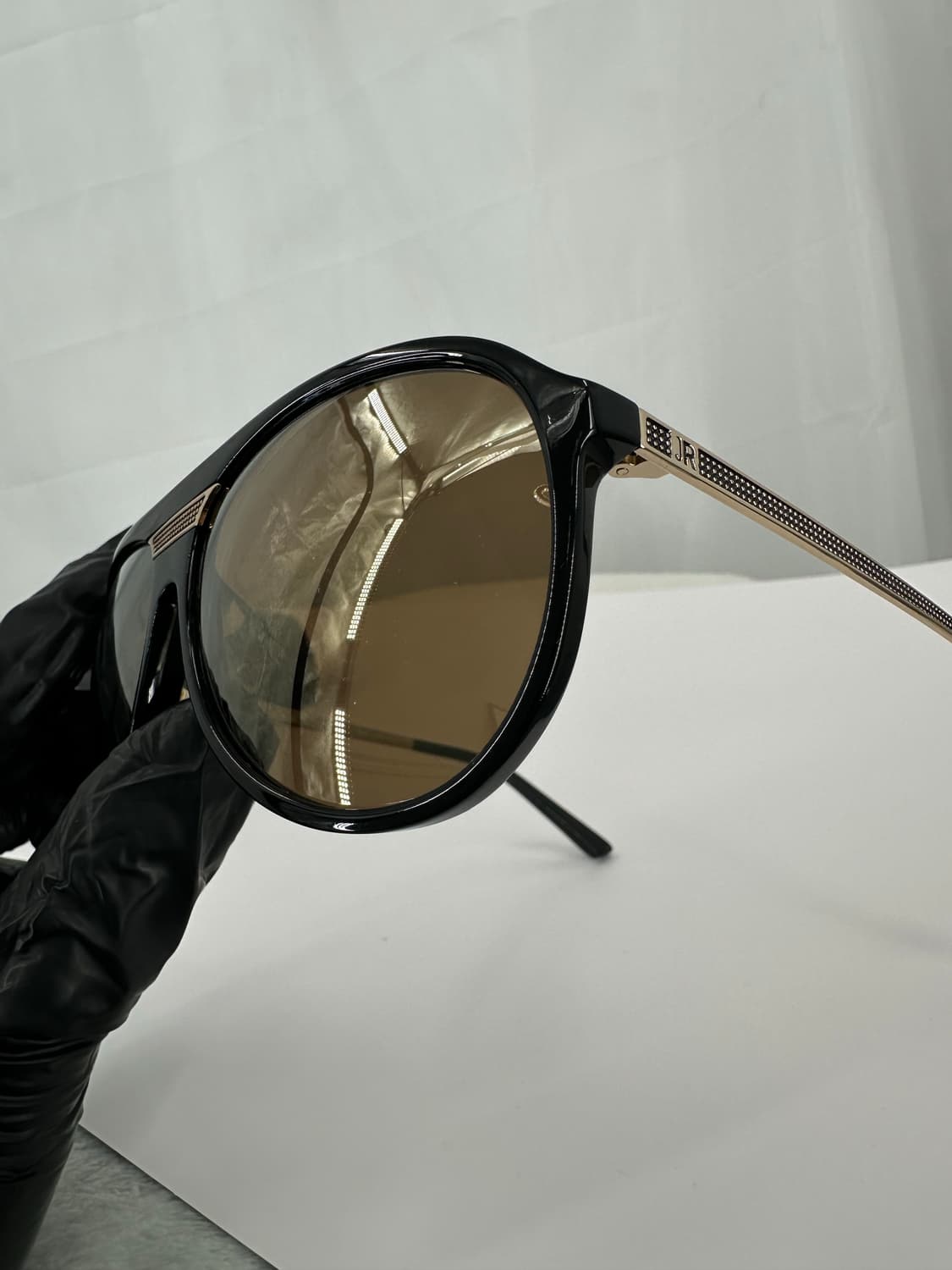 [새상품 무료배송] 정품 Made In Italy 존리치몬드 선글라스 상품이미지3