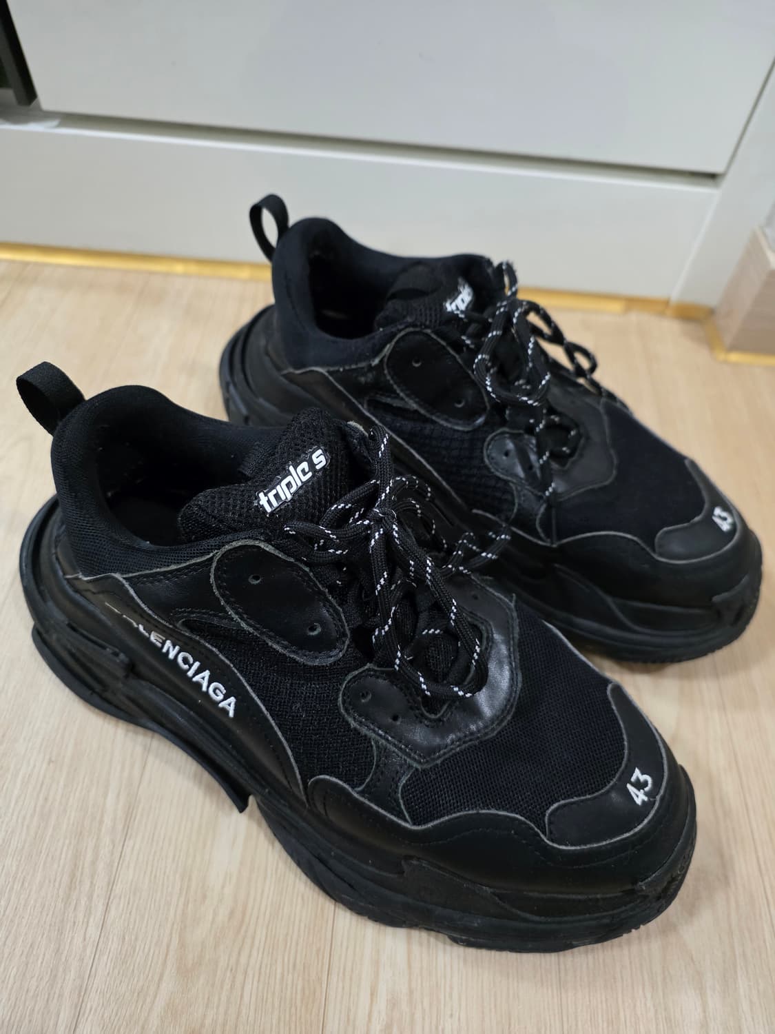 발렌시아가 트리플S 트레이너 트리플 블랙 43 상품이미지1