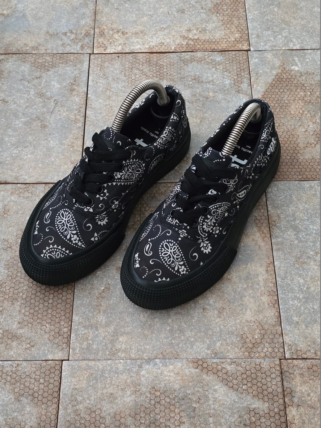 (230)이피티 데크 캔버스 블랙 반다나 상품이미지1