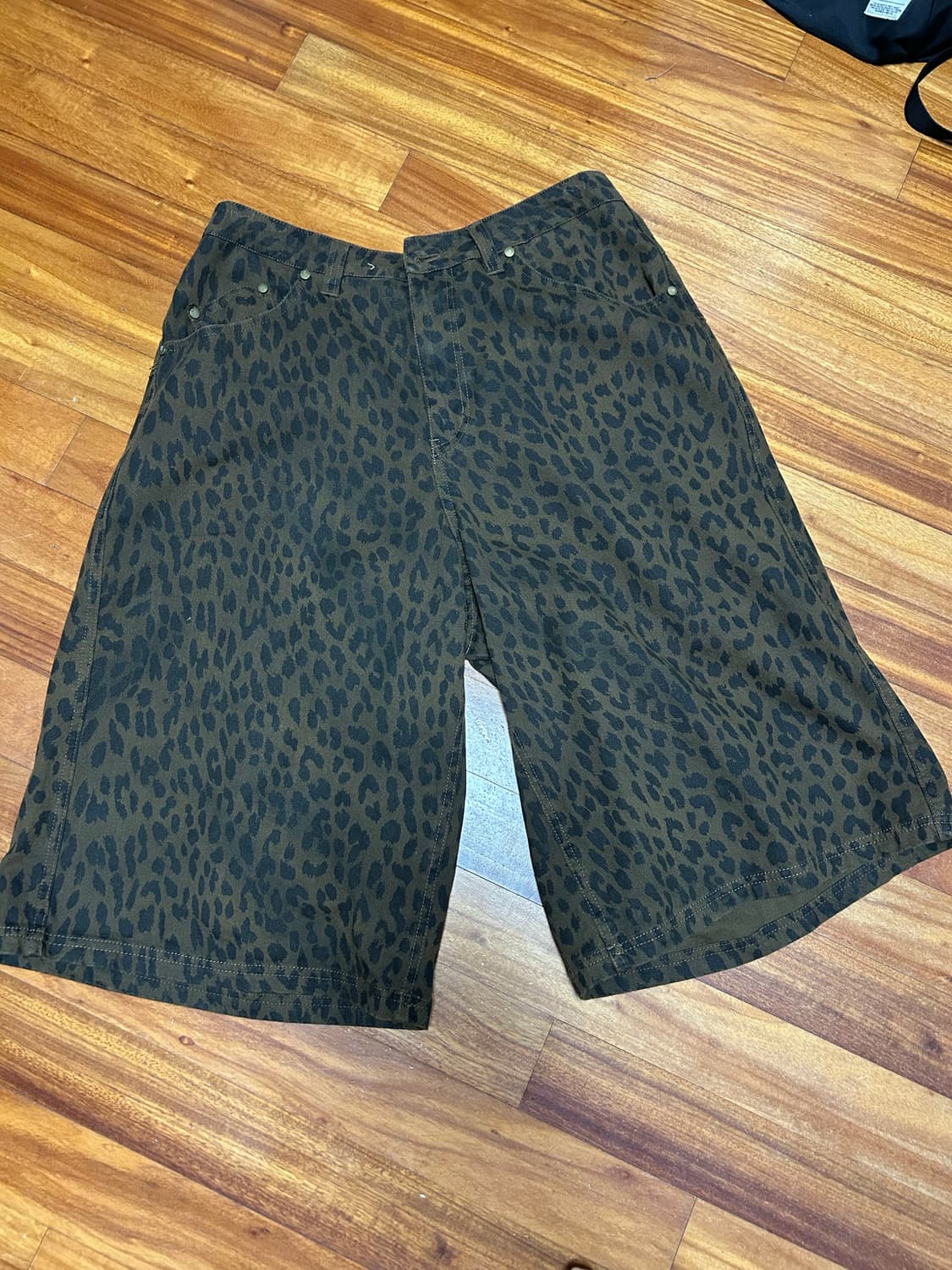 엠오오 레오파드 버뮤다 팬츠 L사이즈 상품이미지2