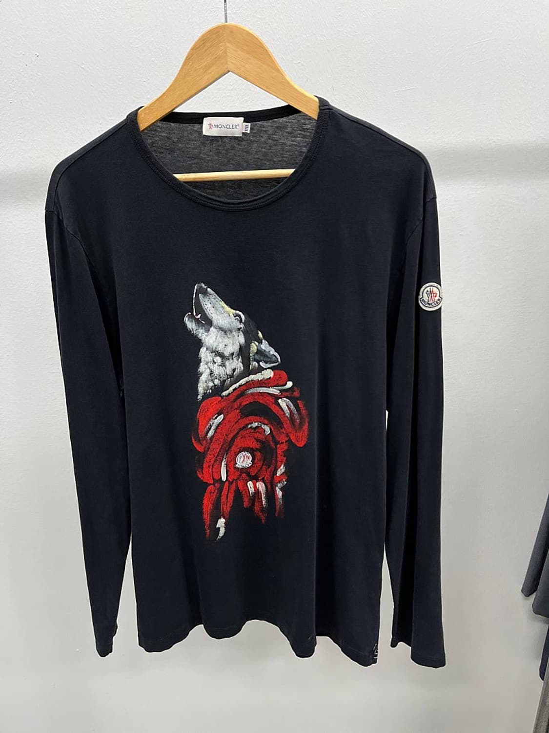 110) 몽클레어 울프 와펜 롱슬리브  상품이미지4