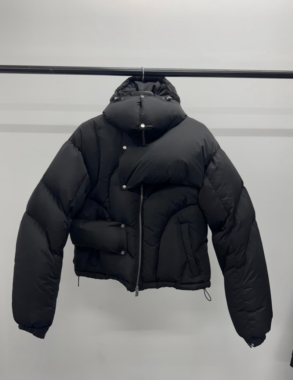 heliot emil assymetry puffer 패딩 L 상품이미지1