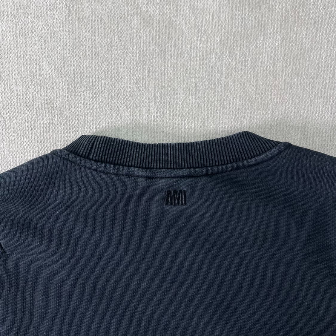 100 아미 22ss 스몰로고 맨투맨 상품이미지6