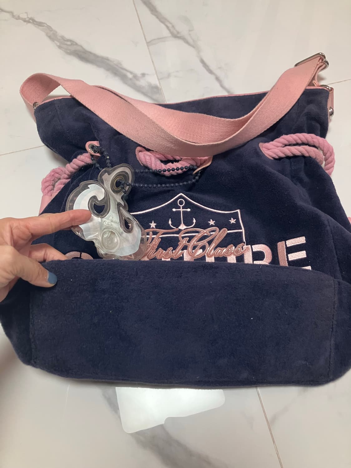 y2k 쥬시 꾸뛰르 juicy couture 숄더백 크로스백 벨루어 비치 상품이미지3