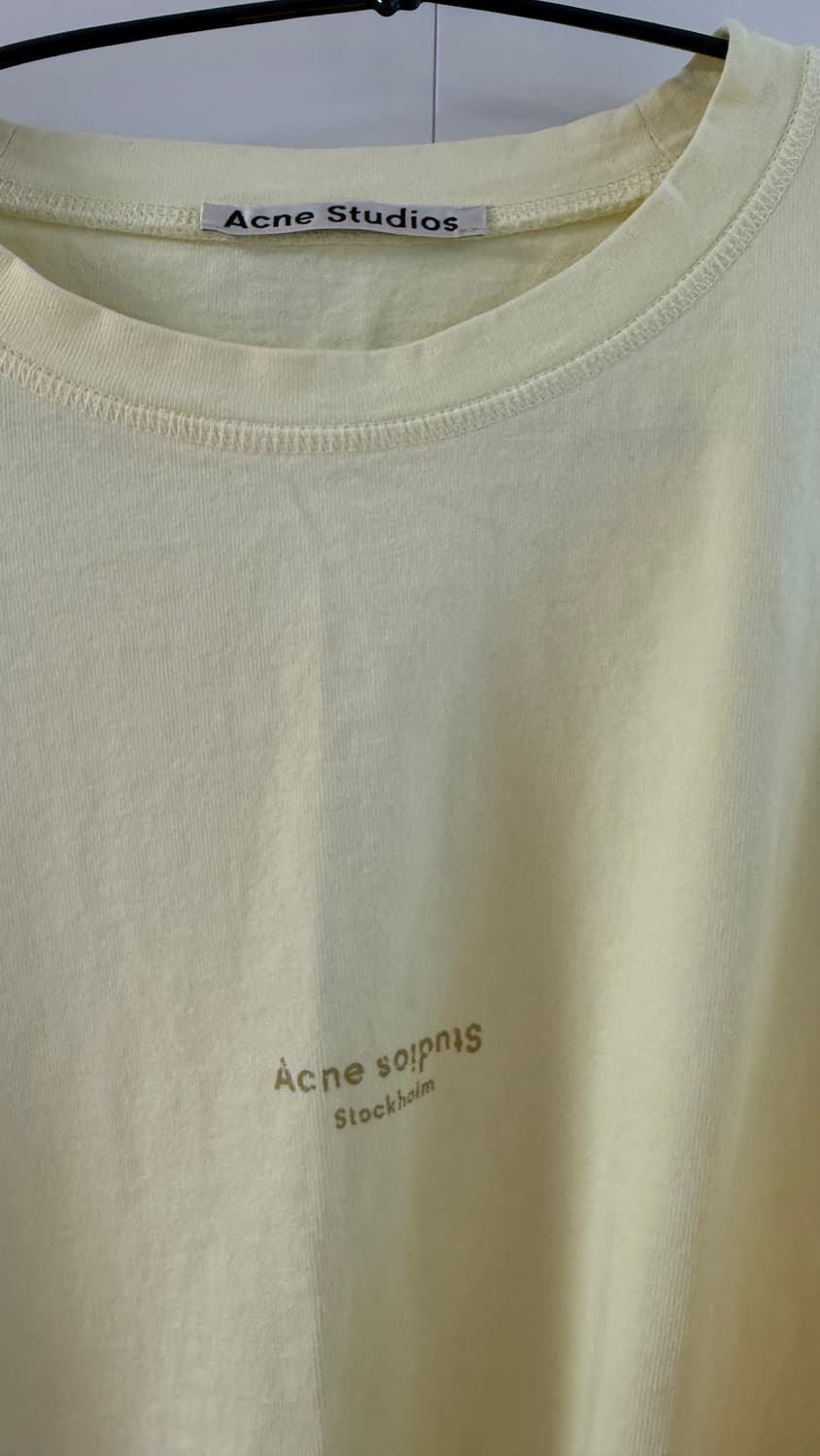 Acne Studios 아크네스튜디오 레몬컬러 반팔티셔츠 상품이미지2
