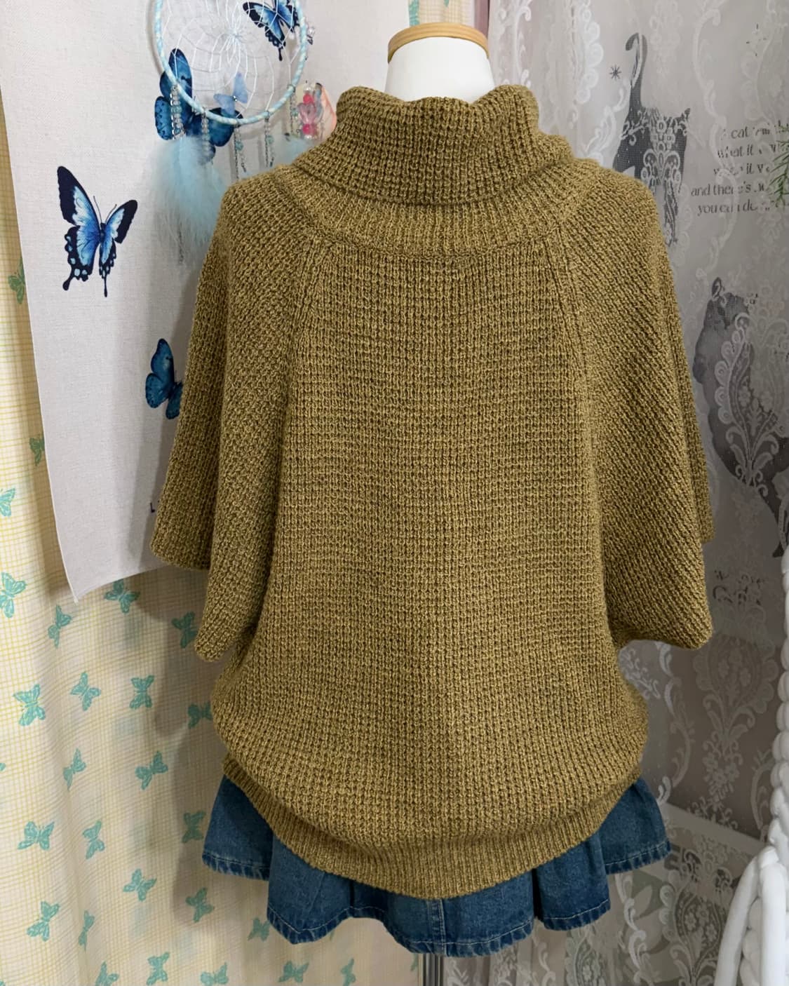 카멜 터틀넥 버튼 케이프 니트 상품이미지8