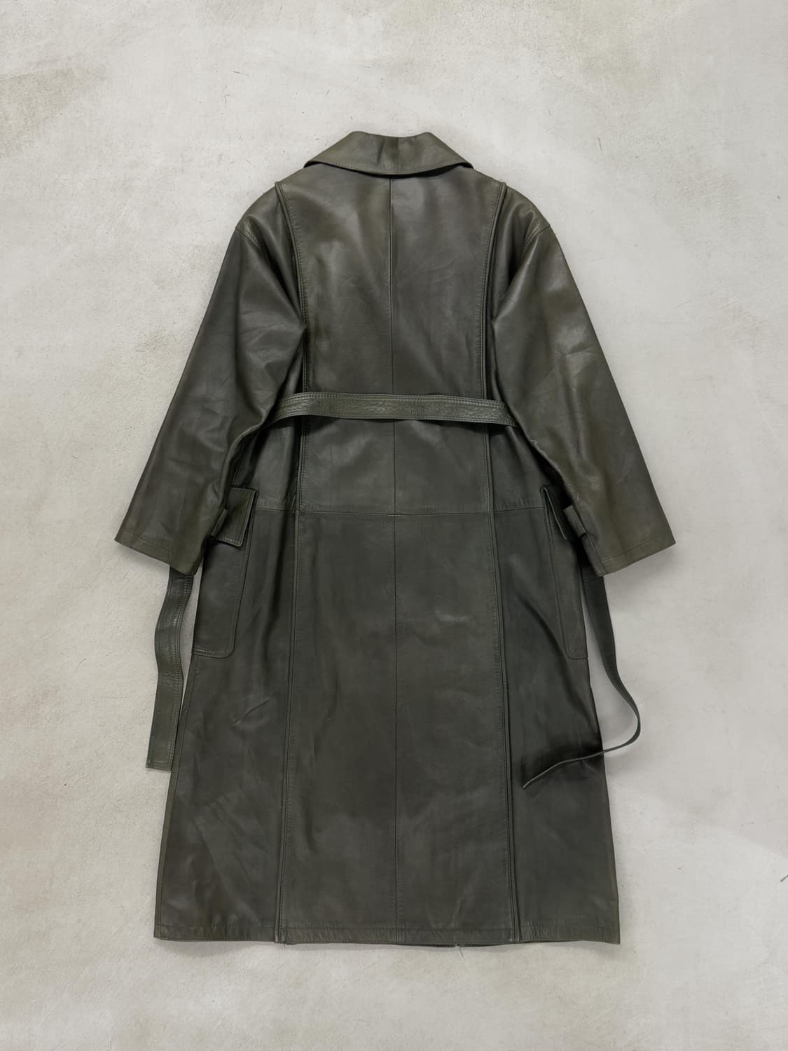 로에베 레더 코트 상품이미지9