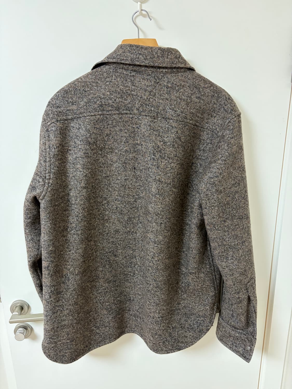 보테가 베네타 플랩포켓 울셔츠 상품이미지4