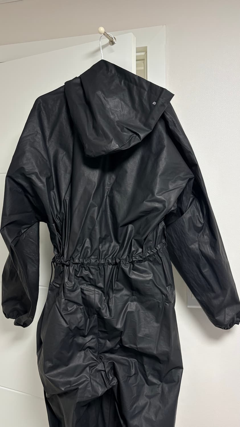 이지 갭 엔지니어드 바이 발렌시아가 코티드 코튼 오버롤 블랙 상품이미지3