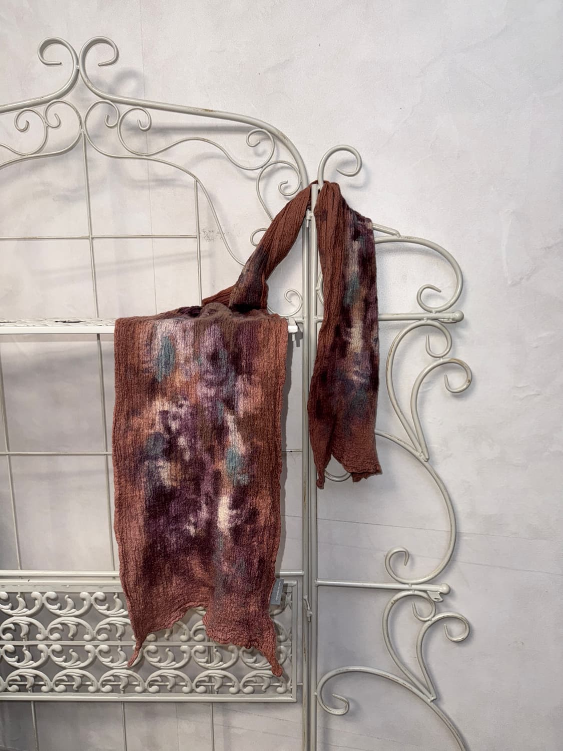 Indi pink tie dye scarf 상품이미지3