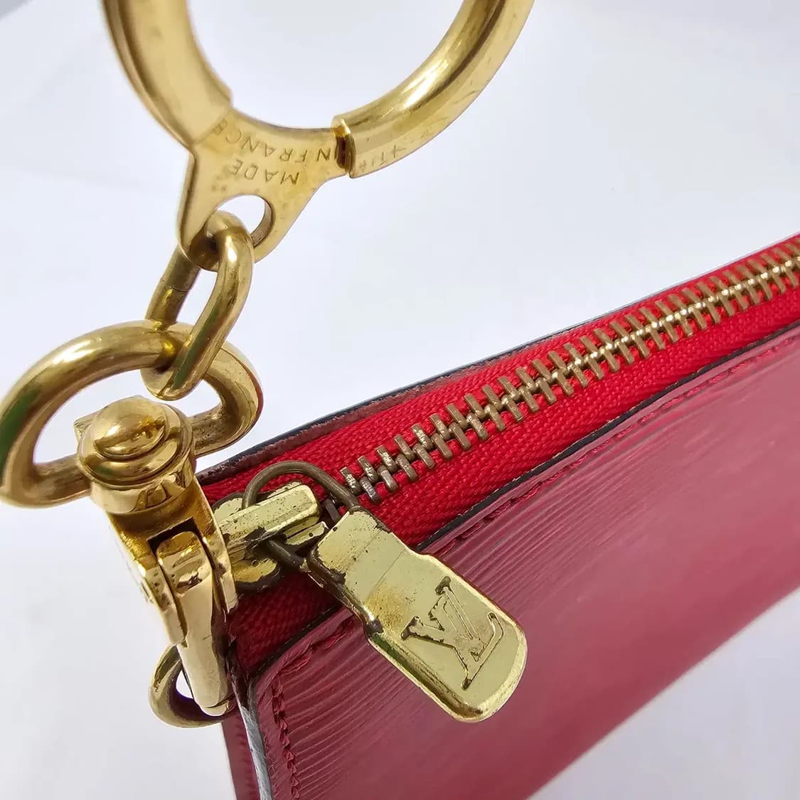 루이비통 에삐 포쉐트 악세수아 파우치 레드 상품이미지7