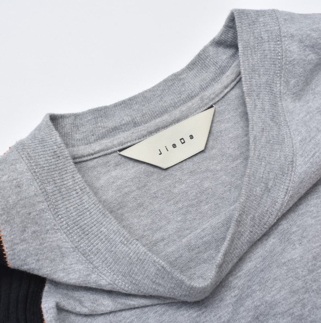 지에다 배색 프린팅 패치 긴팔 롱슬리브 티셔츠 L/S M25042110 상품이미지10