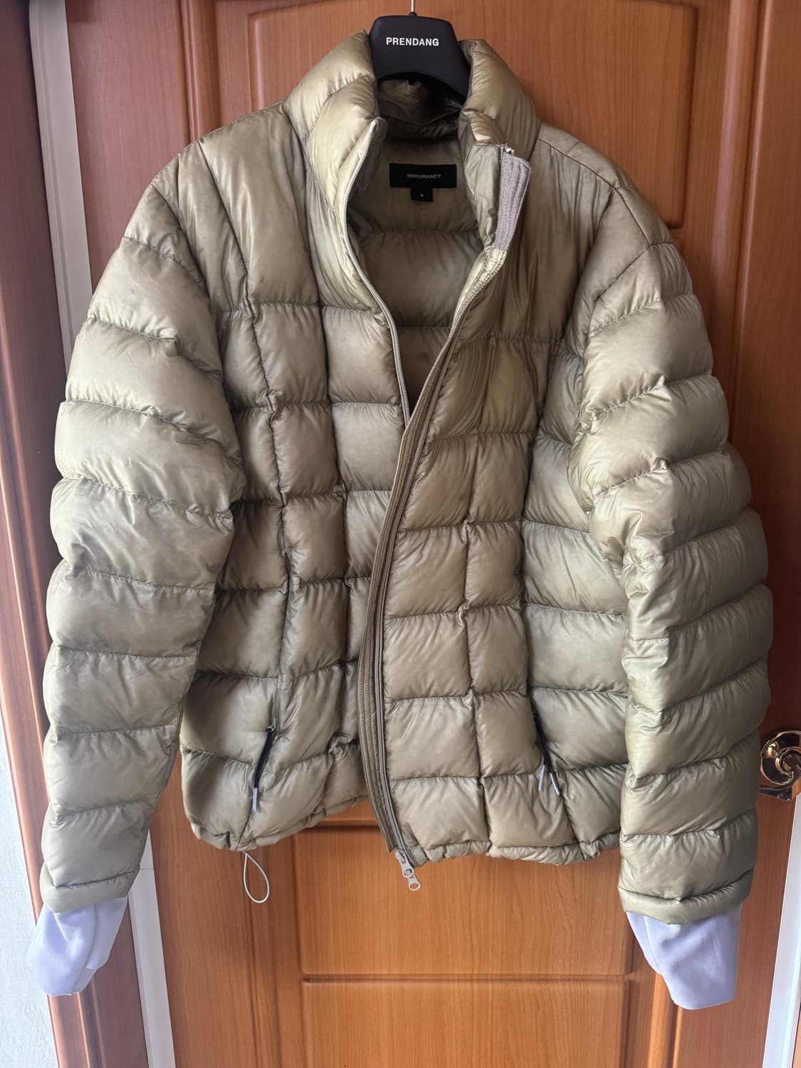 [3(L)] 999휴머니티 모듈러 라이트 구스 푸퍼 카키 패딩 상품이미지1