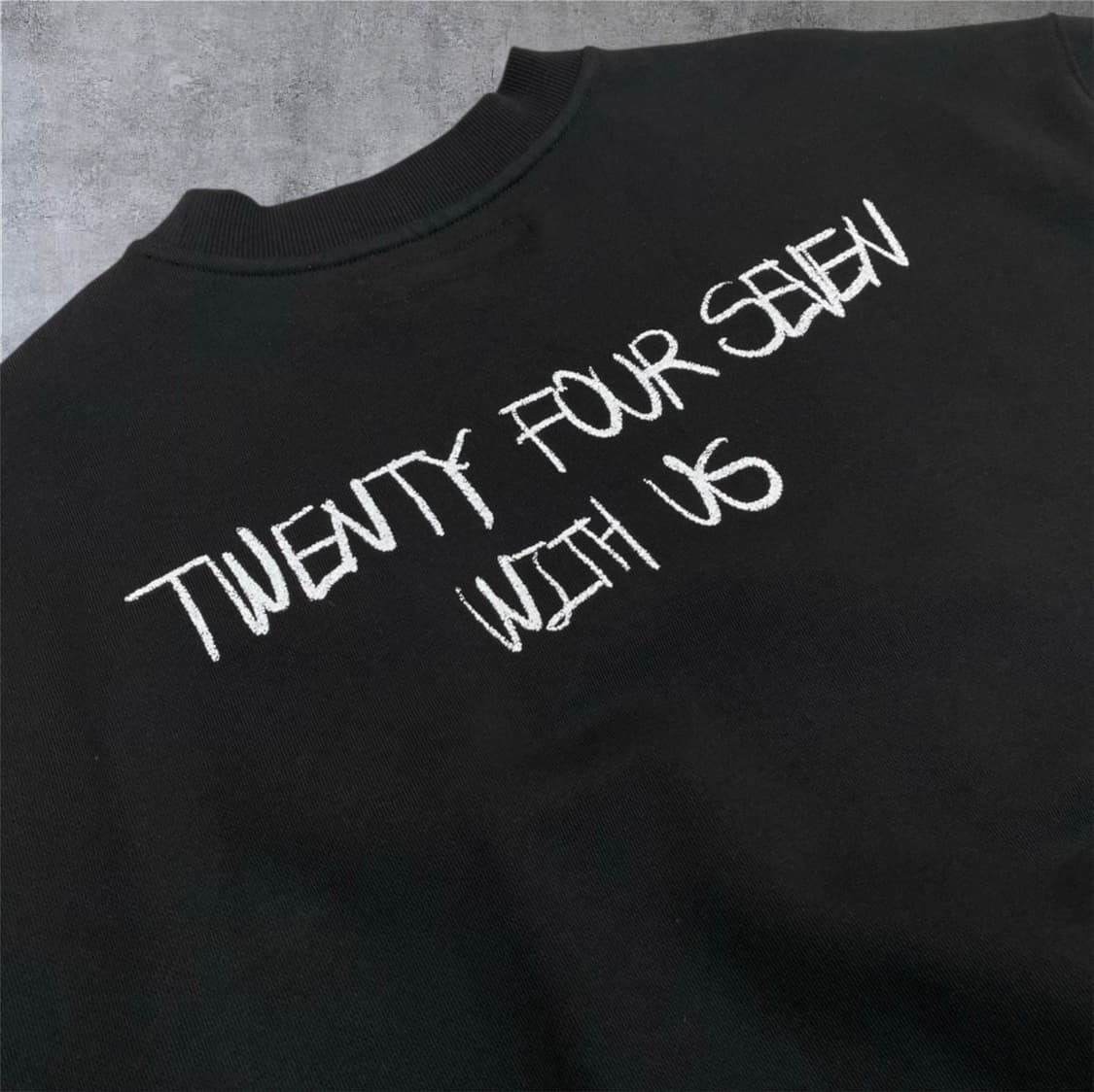 TWS x 더뮤지엄비지터 콜라보 블랙 고양이 프린팅 맨투맨 L 상품이미지7