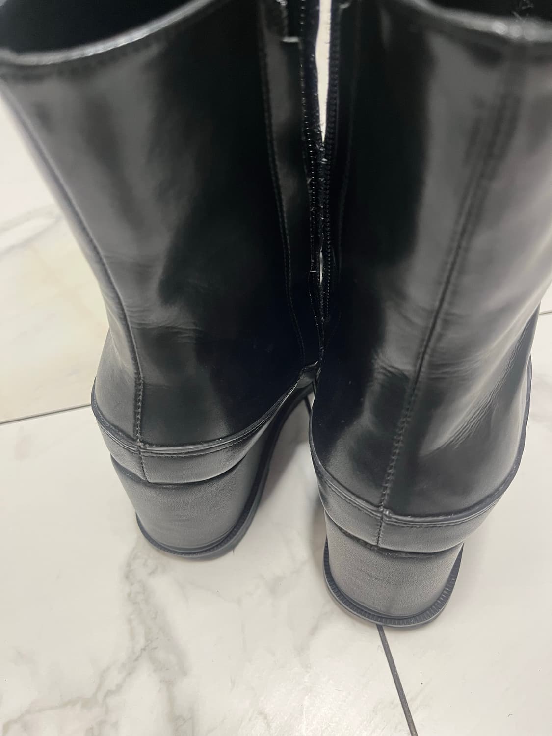 다이닛 스퀘어 볼드 미들 부츠 블랙 상품이미지4