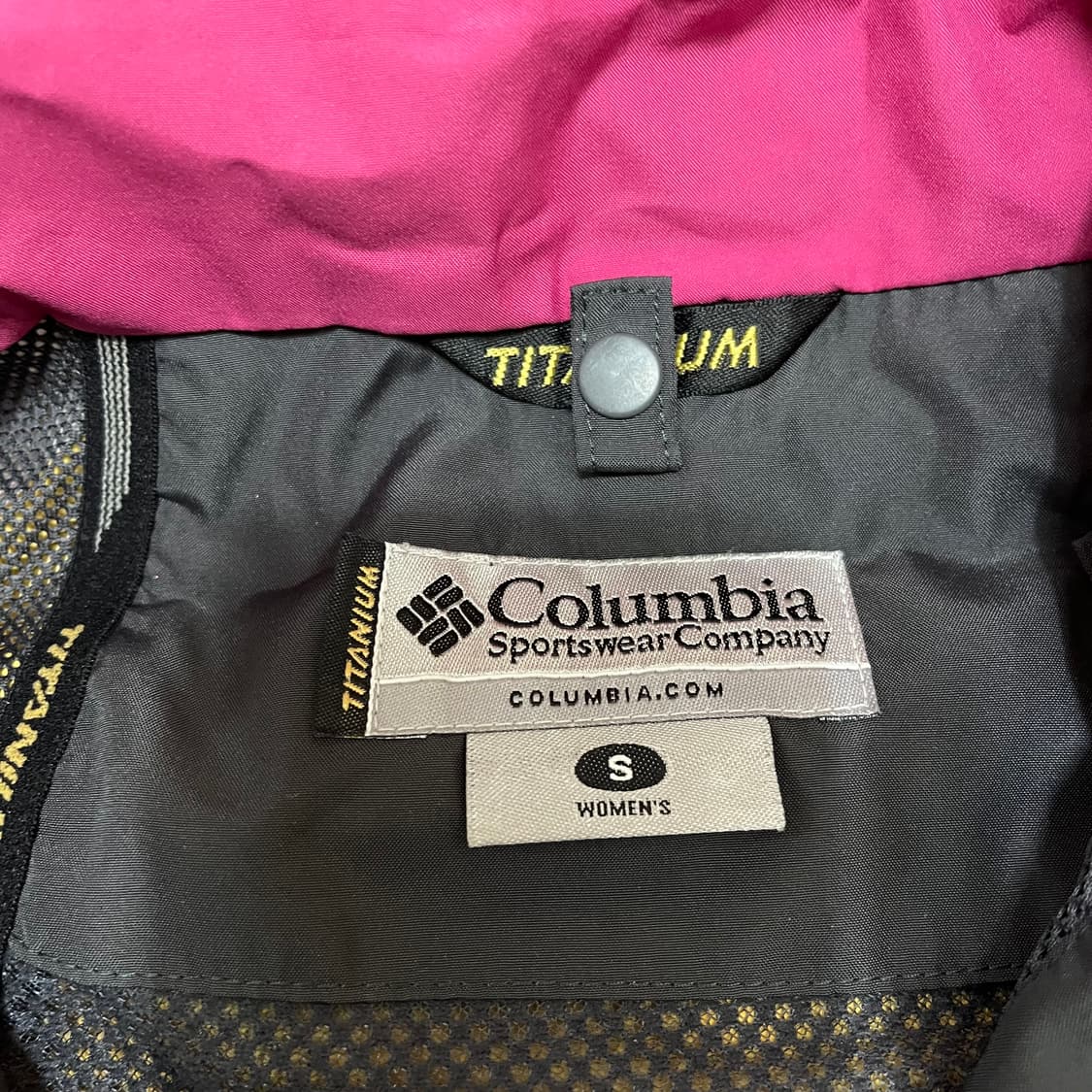 컬럼비아 티타늄 여성 고어텍스 바람막이 자켓 S/90 상품이미지9