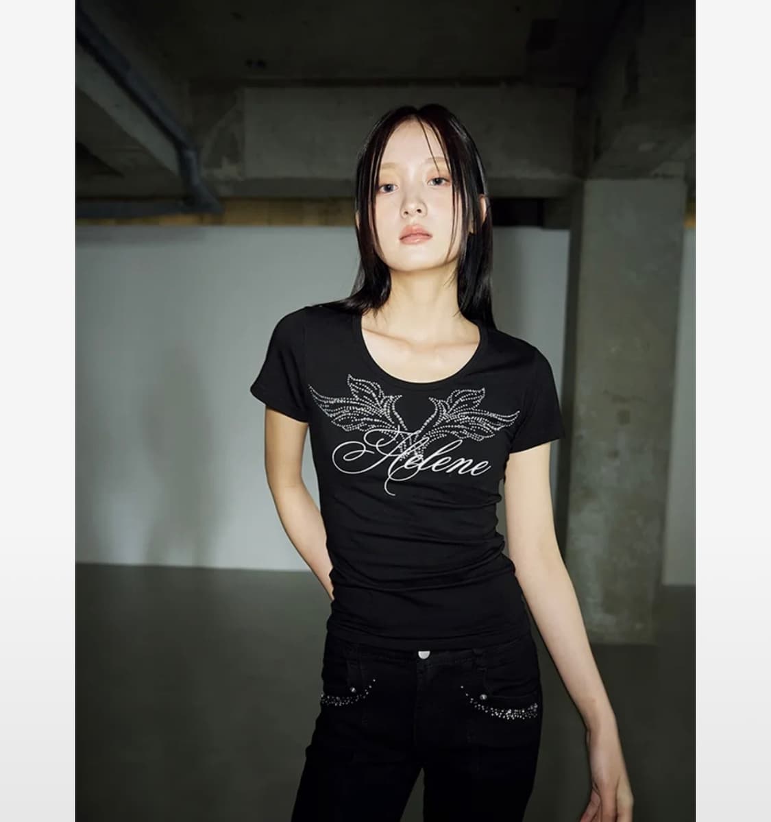 헬레네파리스 엔젤 레터링 큐빅 하프 티셔츠 블랙 상품이미지1