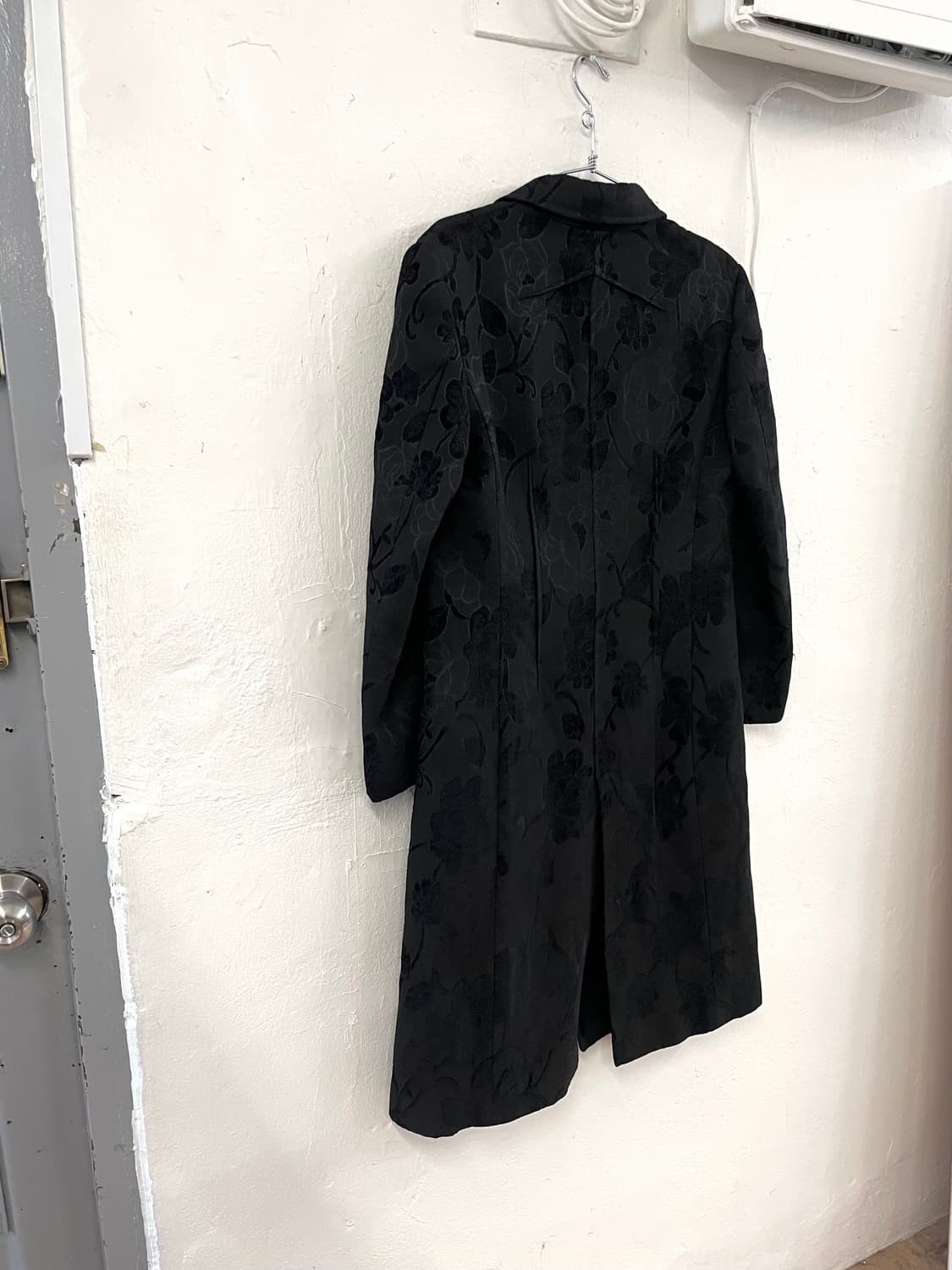 존갈리아노 2007FW 아카이브 플로럴 엠브로이드 코트 상품이미지9