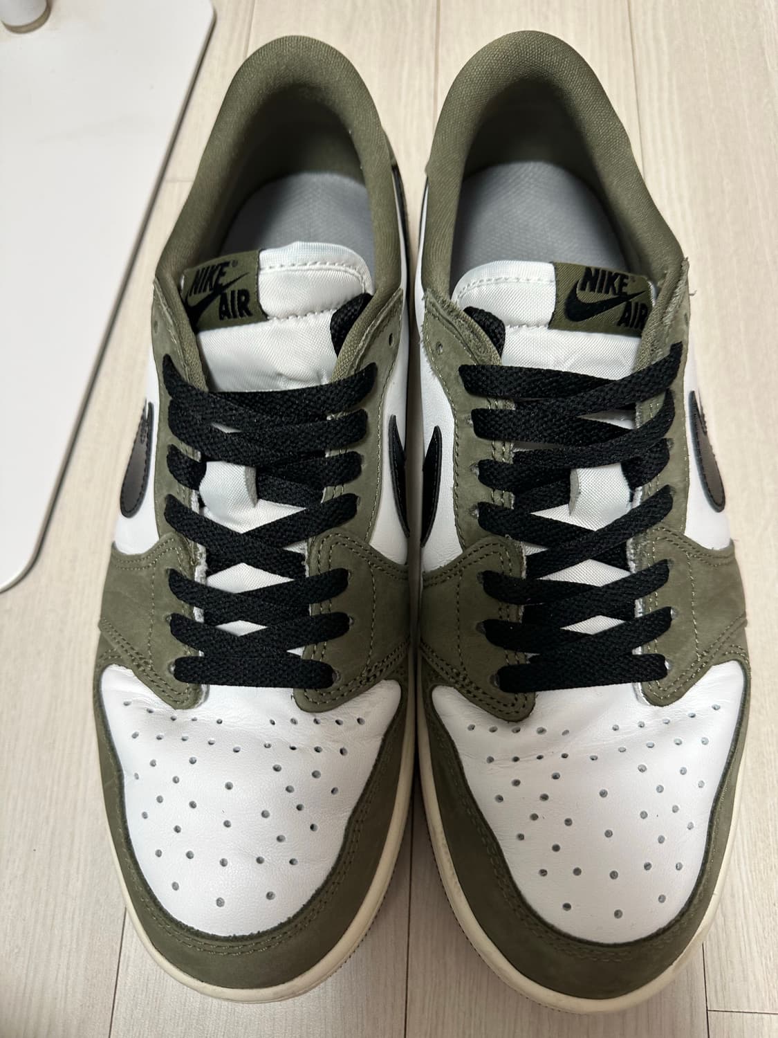 조던1 로우 올리브 2026 사이즈 280 팝니다 상품이미지2