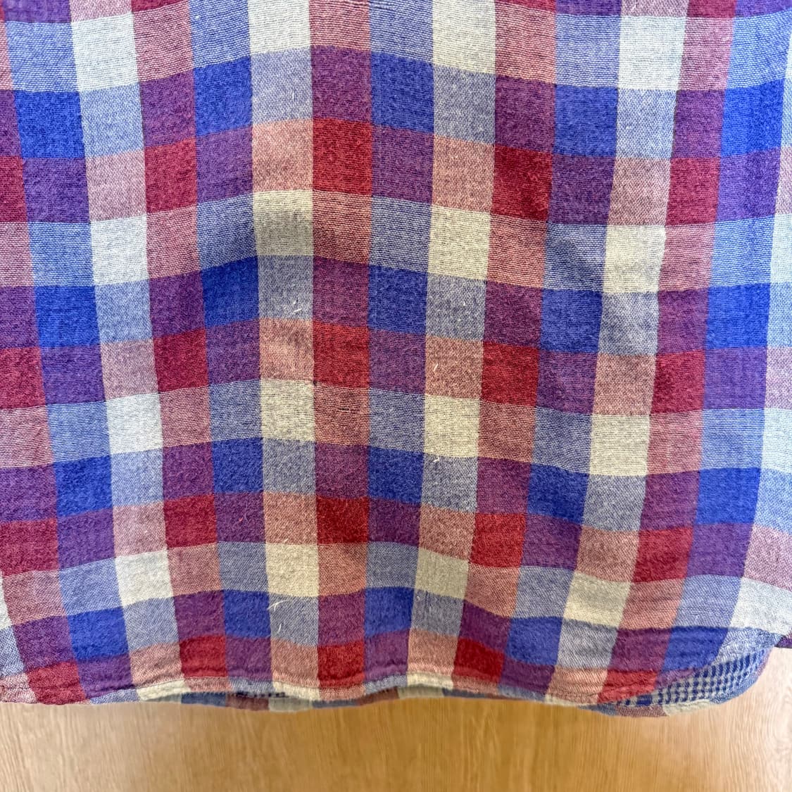 빈티지 브이넥 체크 블라우스 7부 소매 디테일 루즈핏 레드 블루 상품이미지7