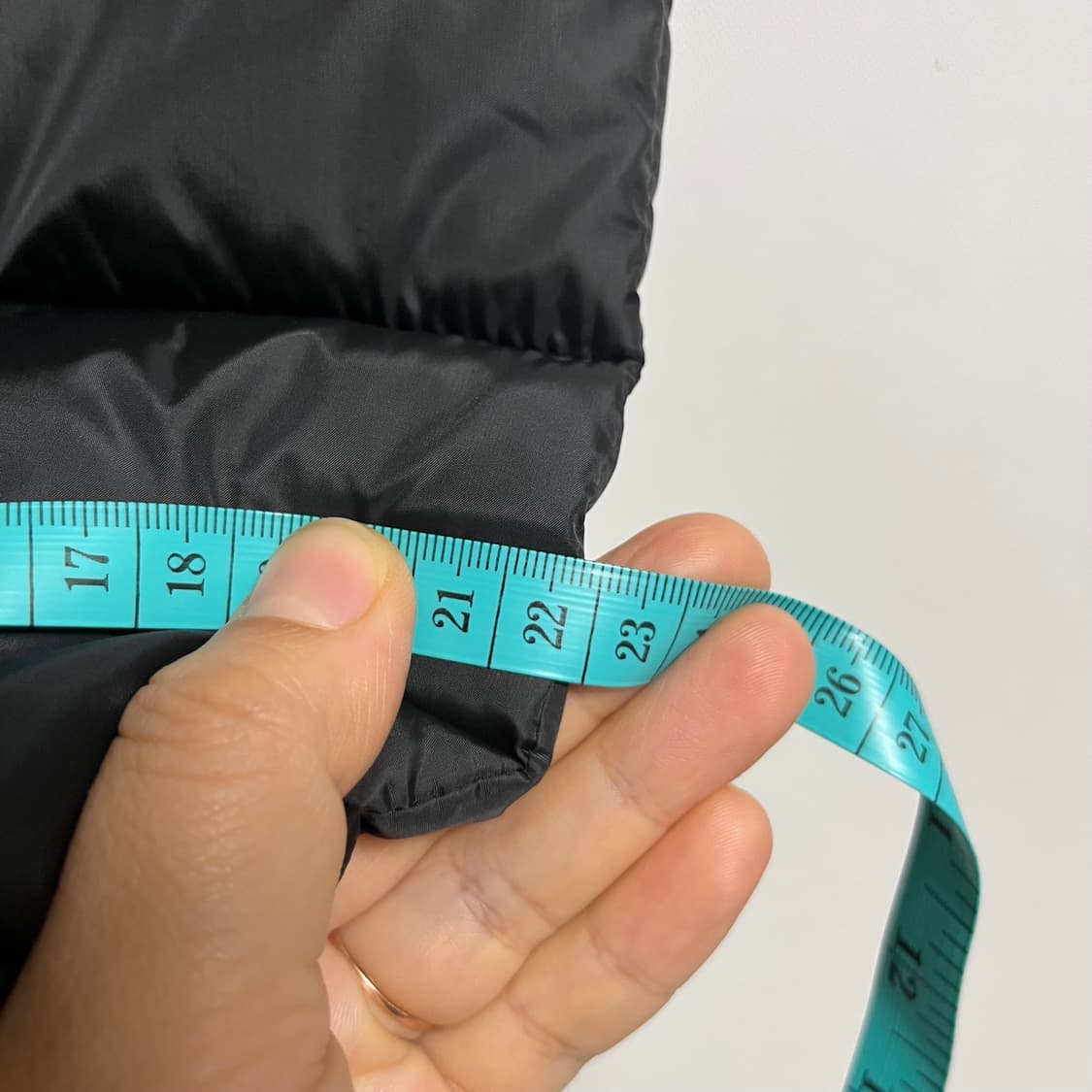 디스커버리 패딩 머플러 목도리 블랙  상품이미지2