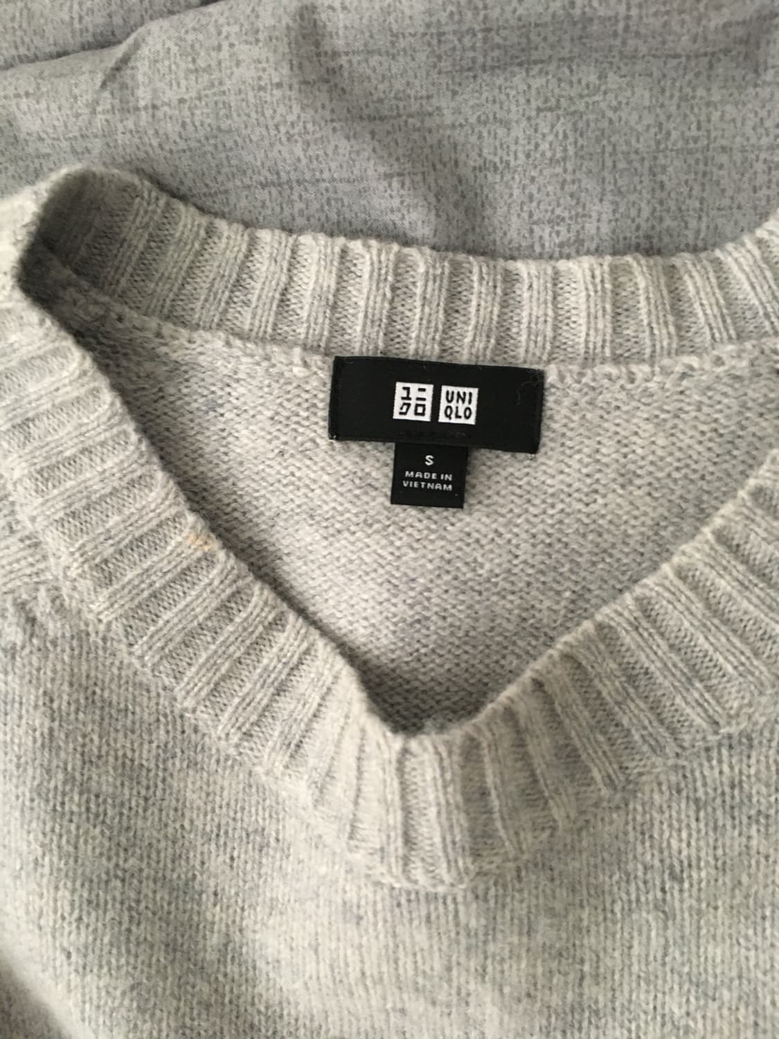유니클로 회색 니트 상품이미지2