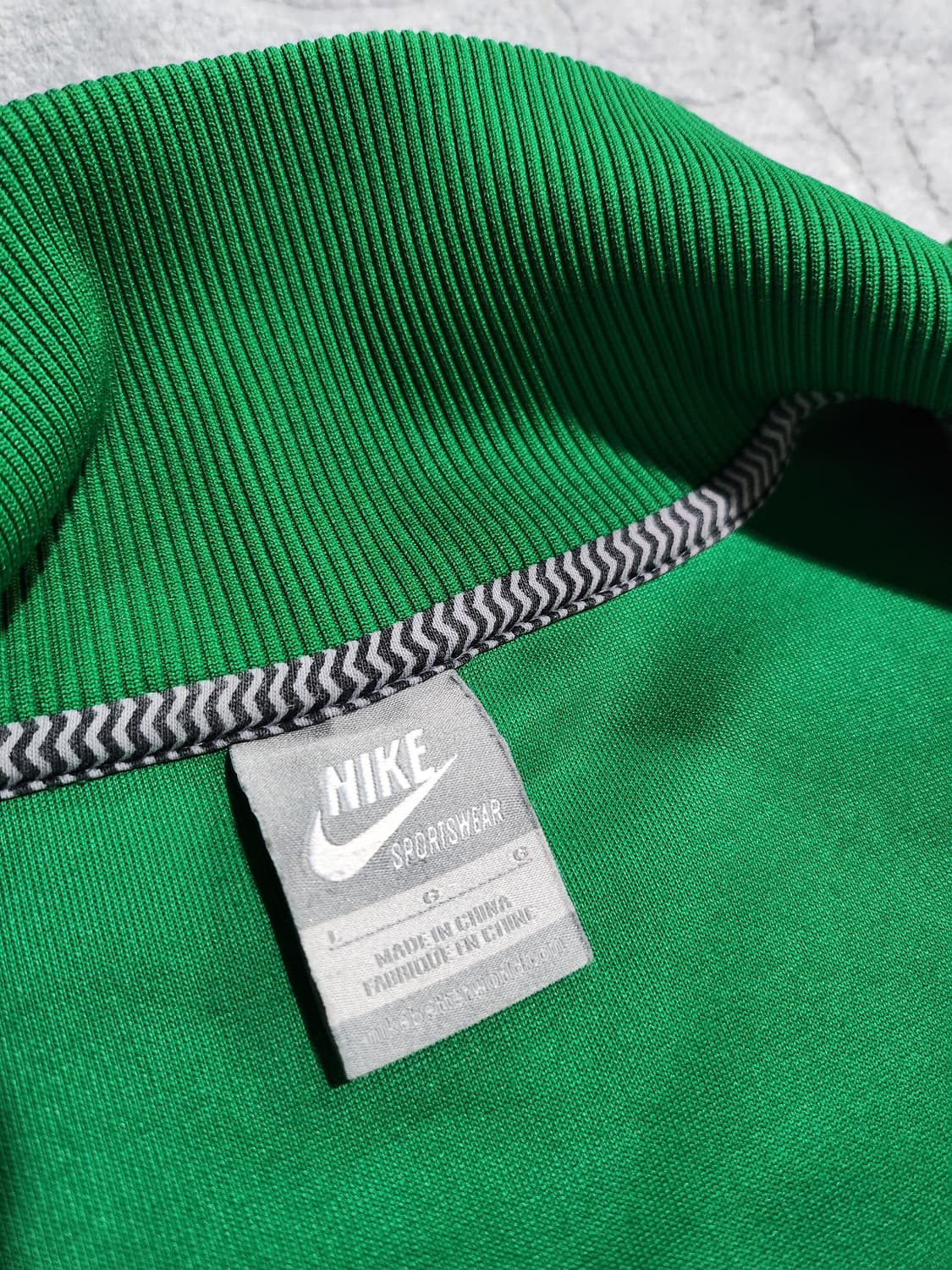 //Nike 트랙 자켓 L 상품이미지3