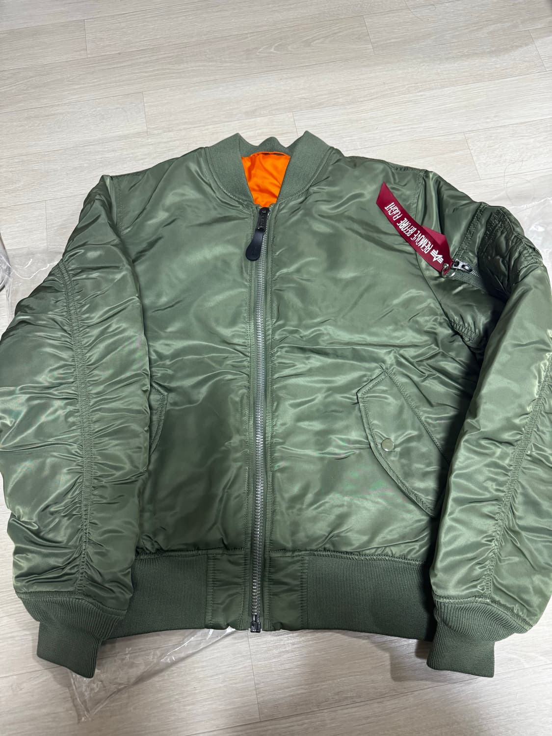 [L, 슬림핏] 알파인더스트리 ma1 항공점퍼 카키 세이지그린 상품이미지1