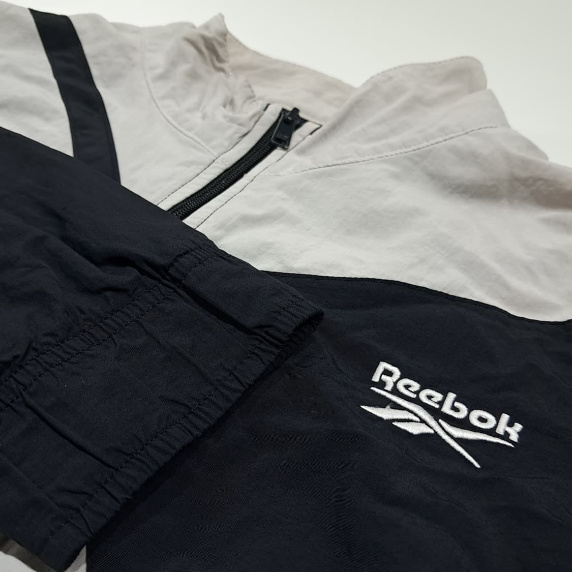 CL977 2XL 리복 올드스쿨 블랙화이트 바람막이 트랙자켓 상품이미지5