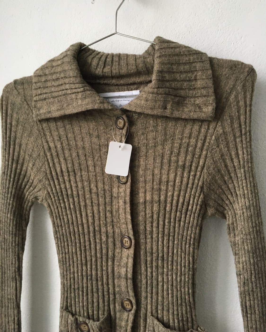 Button point woolen knit slim fit cardig 상품이미지4