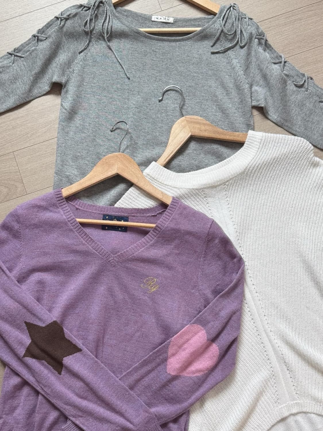 보라색 반팔 브이넥니트 상품이미지2