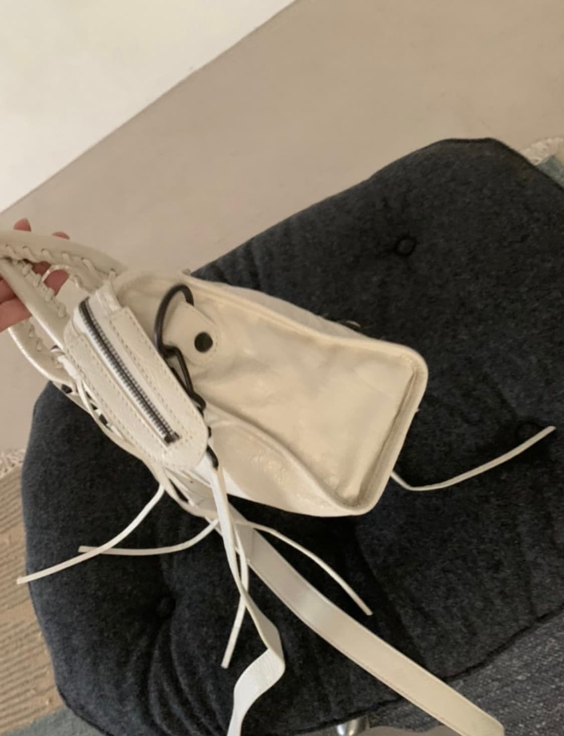 발렌시아가 스몰 모터빅 (르 시티백 옵틱 화이트) 상품이미지3