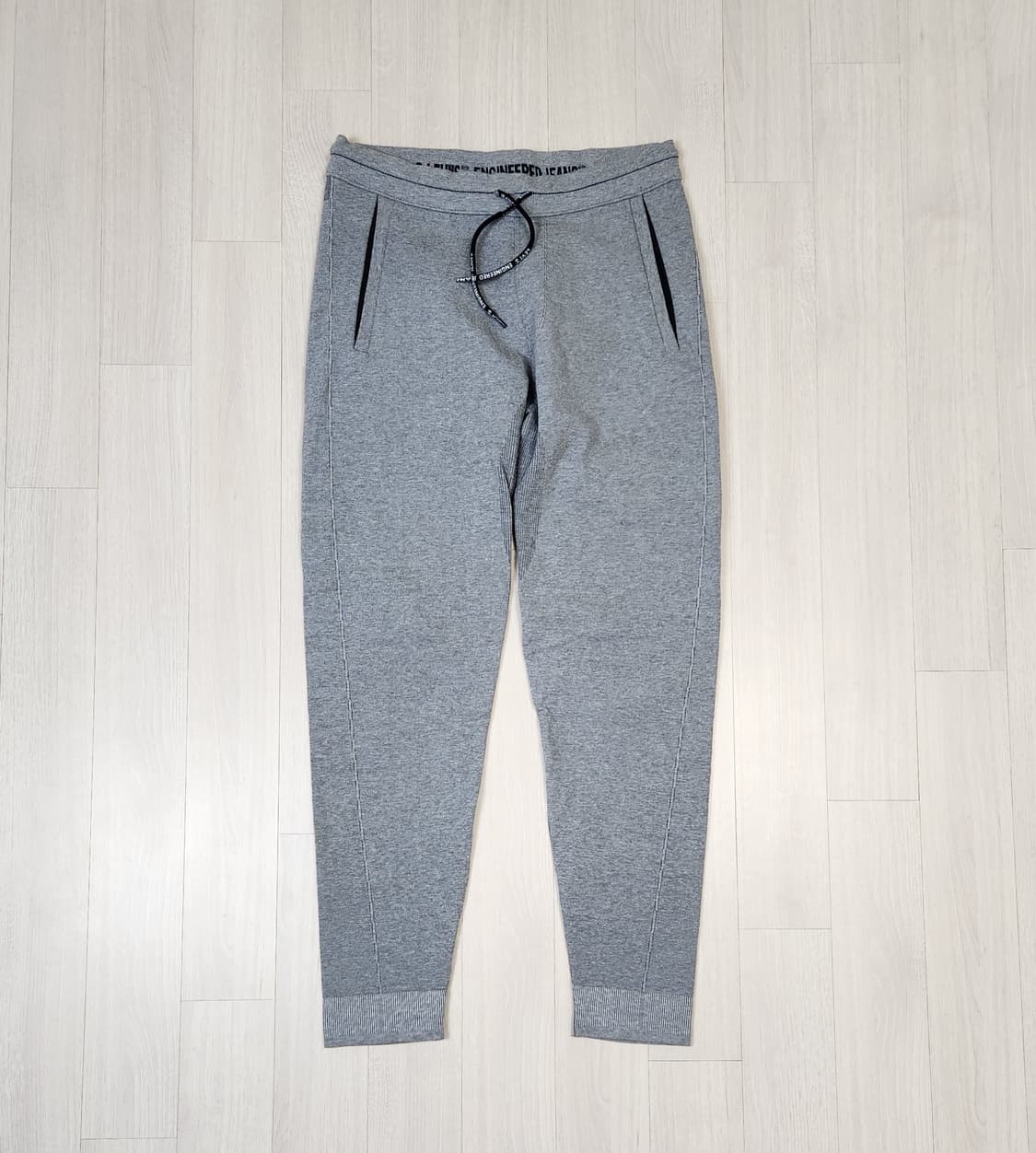 (새상품급) 리바이스 엔지니어드진 조거팬츠 상품이미지3