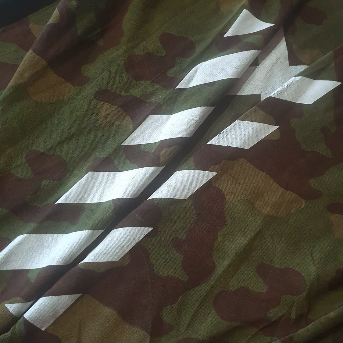 오프화이트 오버사이즈 카모 후드티 L 상품이미지3