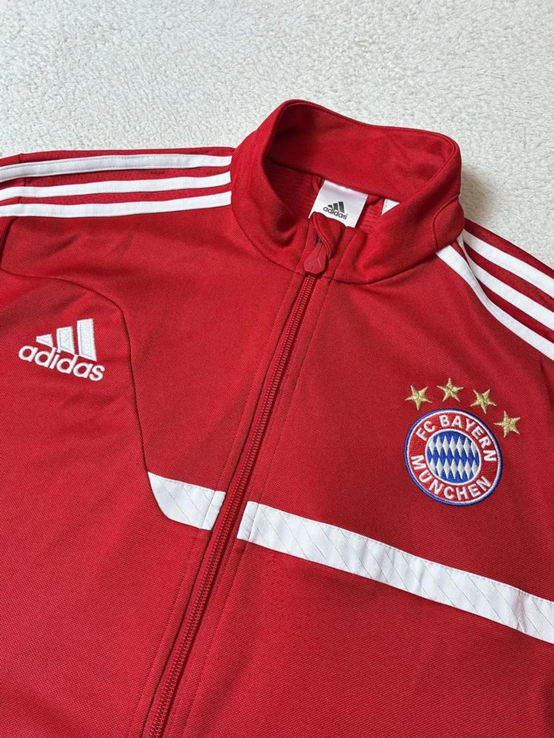아디다스 x 바이에른 뮌헨 트랙탑 자켓 PN7443 상품이미지3