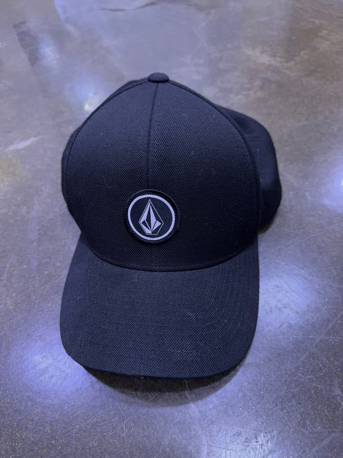 볼컴 로고 캡 모자 블랙 상품이미지1